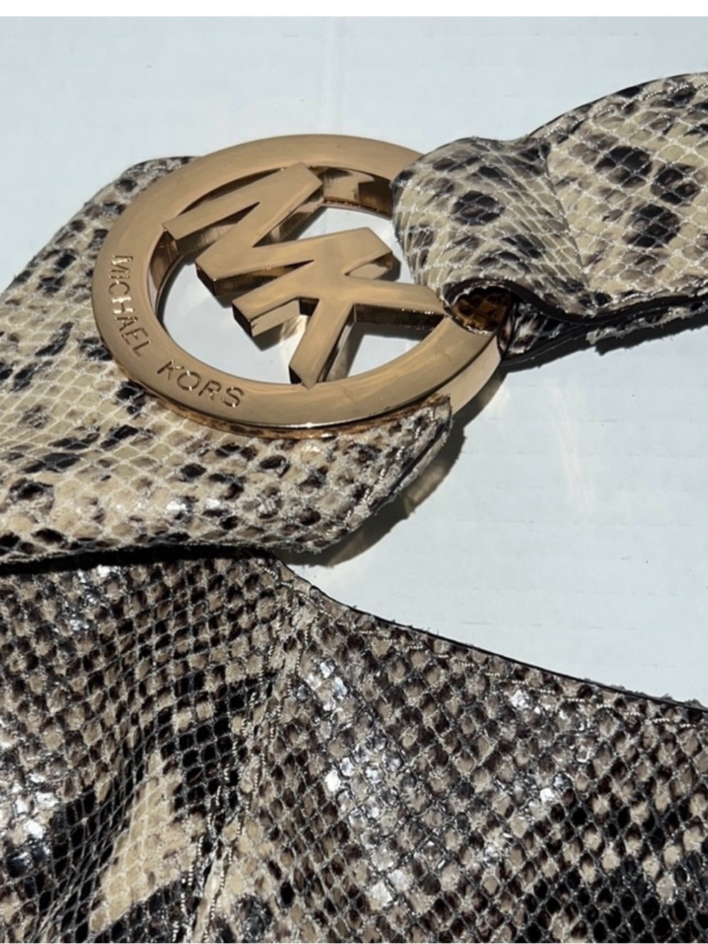 Michael Kors Taupe Snake-Print Shoulder Bag/ Black  Wallet Incuded - Picture 3 of 11